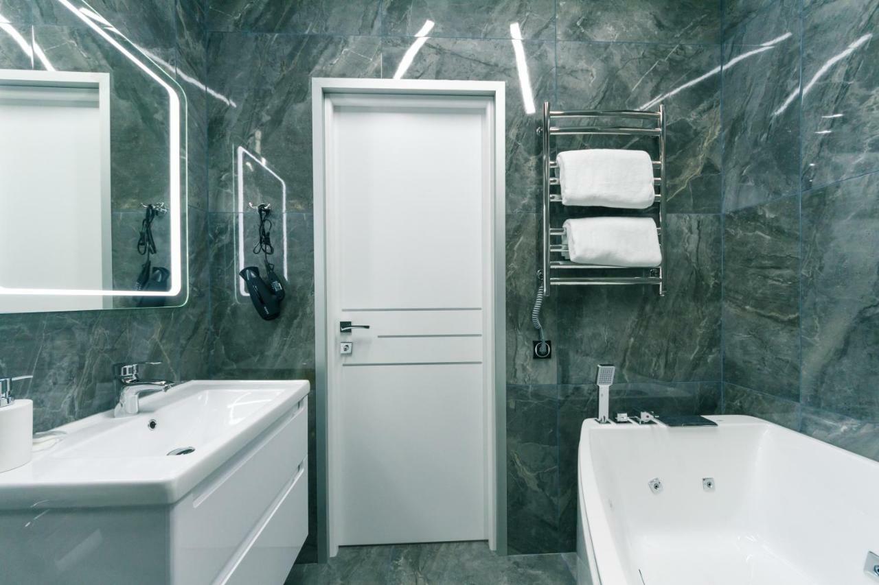 Luxury Apartments 키예프 외부 사진