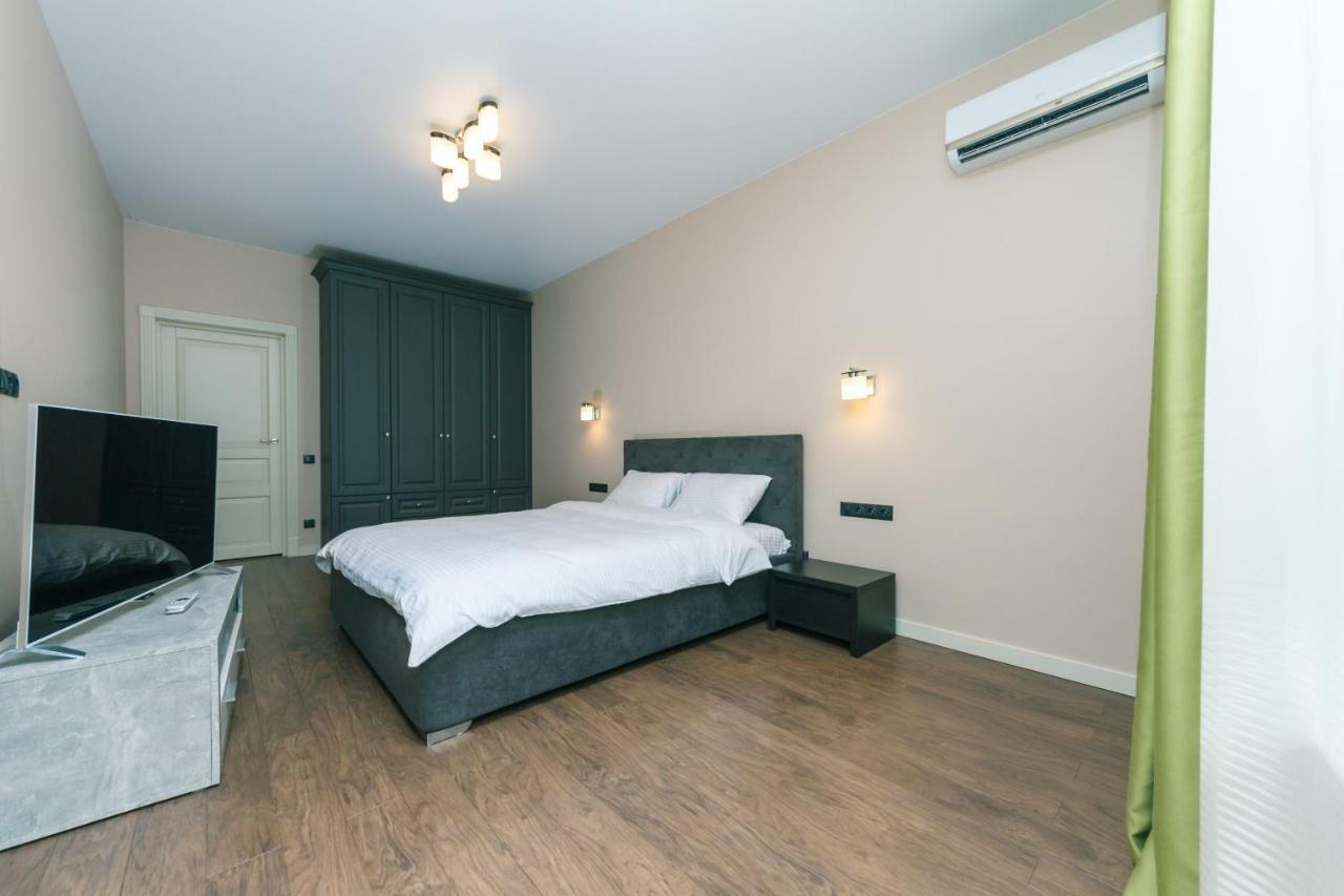 Luxury Apartments 키예프 외부 사진